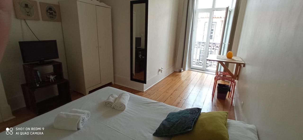 Chiado Happy Rooms Lisabona Exterior foto